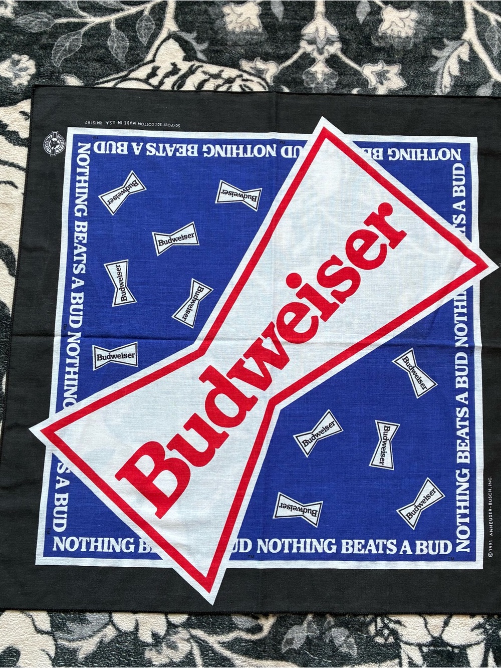 020 - VINTAGE 90s BUDWEISER BEERS 1991 ANHEUSER BUSCH BANDANA SCARF WRAP